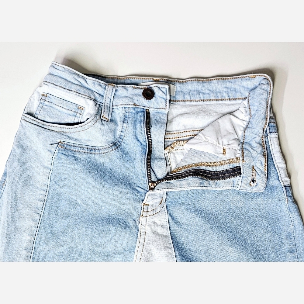 Size 7(28) APHRODITE Blue Rip Knee Jeans - Picture 3 of 3